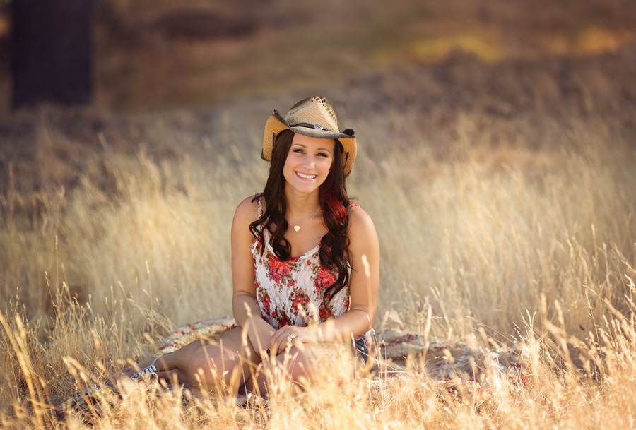 country setting Brentwood senior shoot
