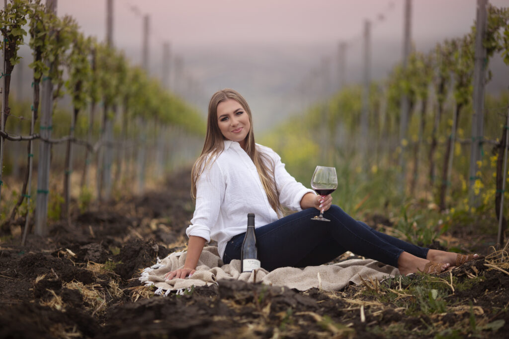 college grad photo shoot in the vineyards
